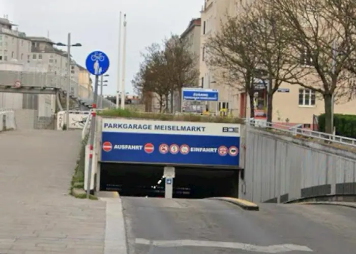 Schoenbrunn Palace I Direct U-bahn To *